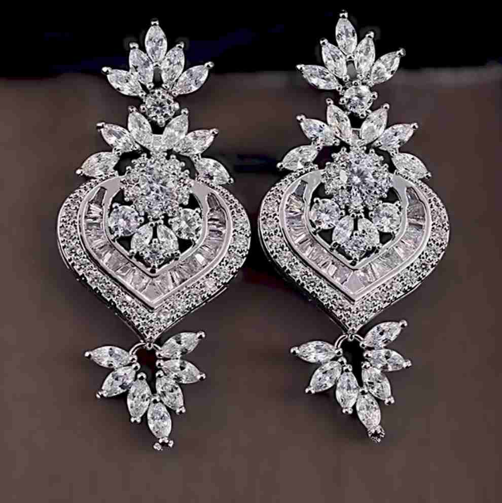 CHANDELIER SILVER EARRINGS