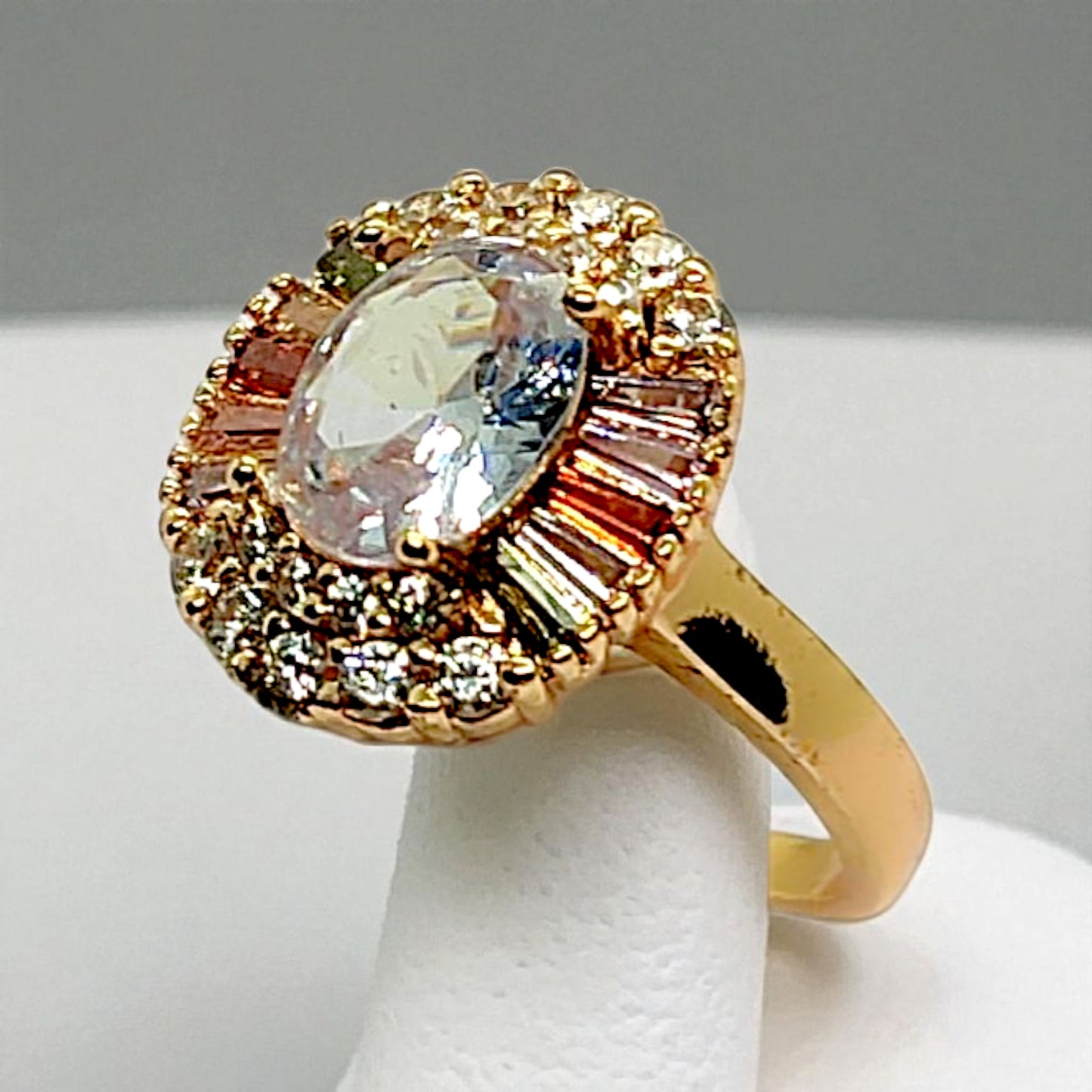 OVAL MULTICOLOR RING