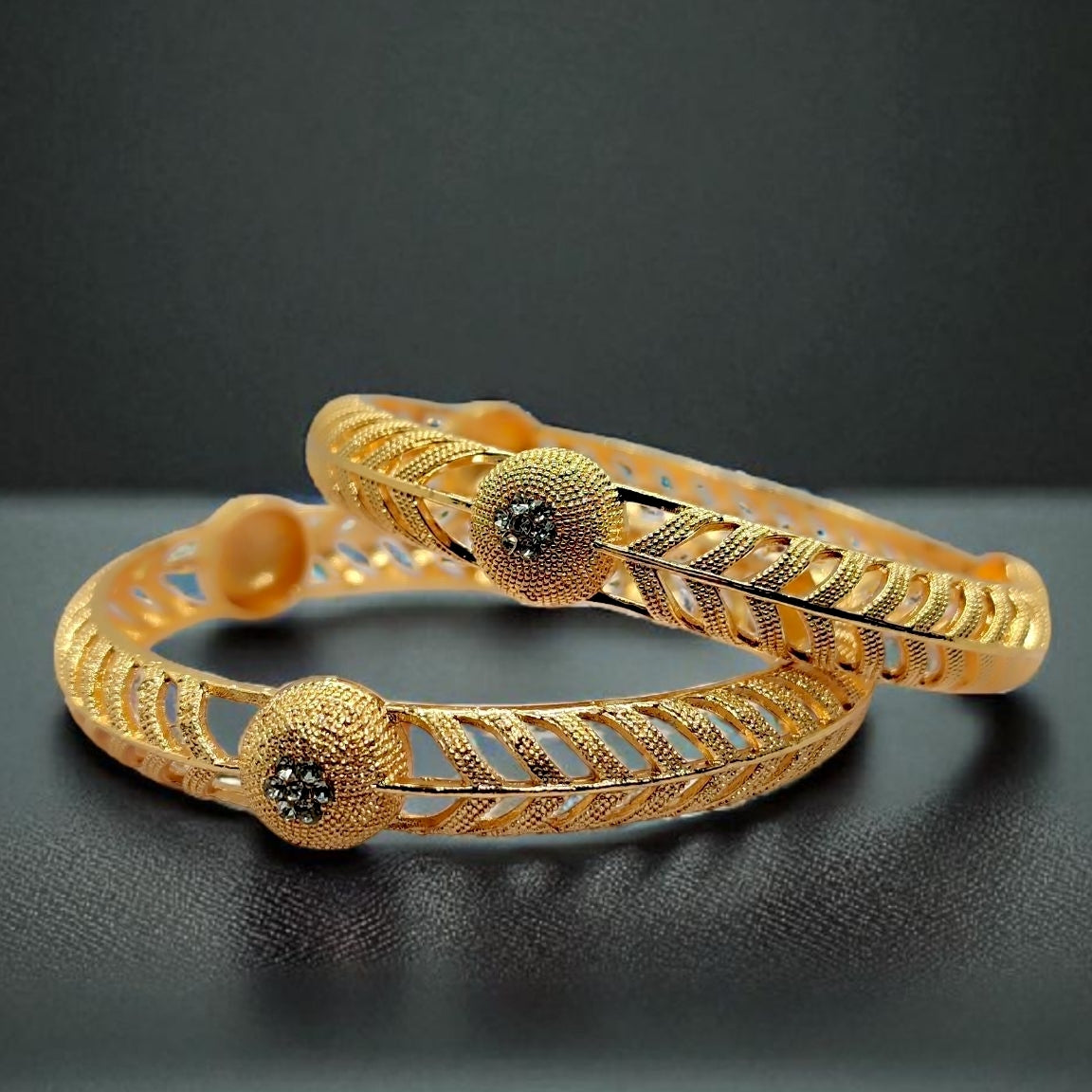 EXQUISITE BANGLES