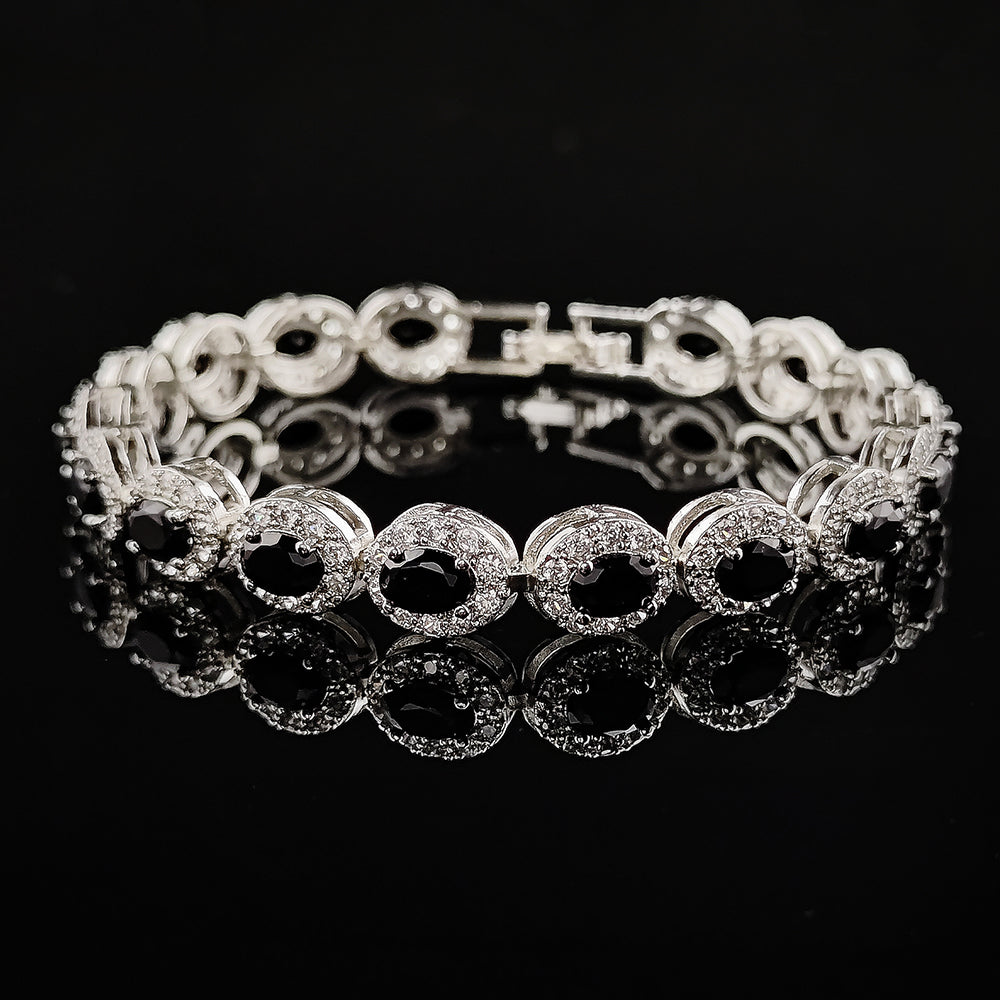 WONDROUS BLACK OVAL BRACELET