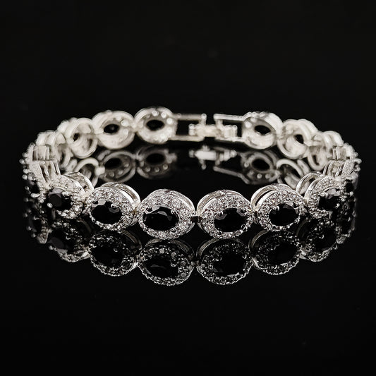 WONDROUS BLACK OVAL BRACELET