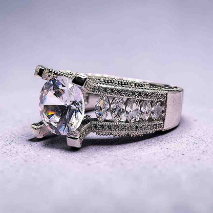 CLASSICAL LUXURY RING