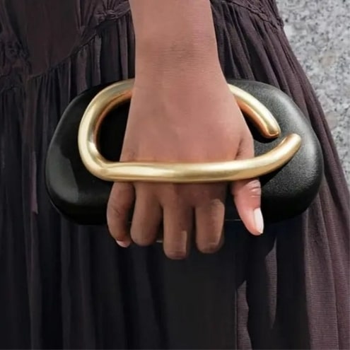 MAGNETIC CLOSURE BLACK BAG