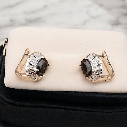EXQUISITE OVAL BLACK EARRINGS