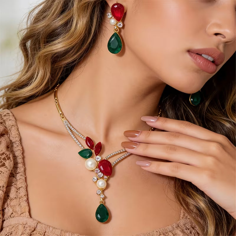 EXQUISITE RED & GREEN NECKLACE