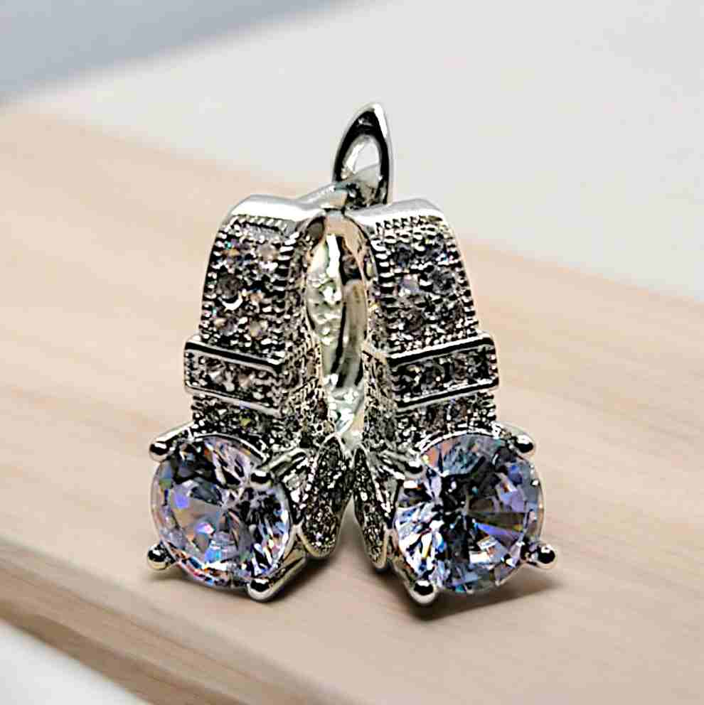 HALO CIRCLE EARRINGS