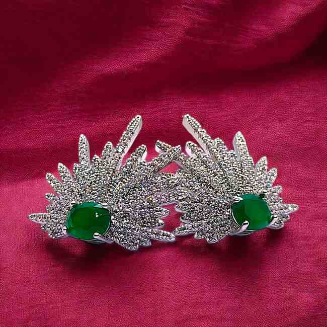 SPARK GREEN EARRINGS