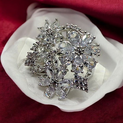 FLOWER PETAL RING