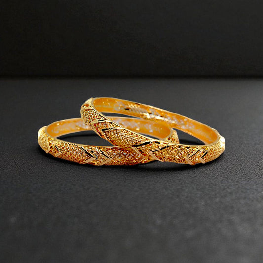 WOUNDROUS BANGLES