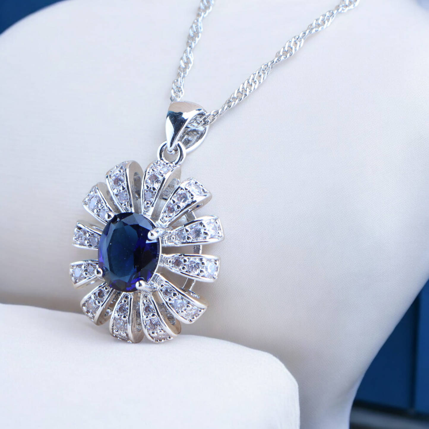 ELEGANT BLUE PENDANT (Chain included)