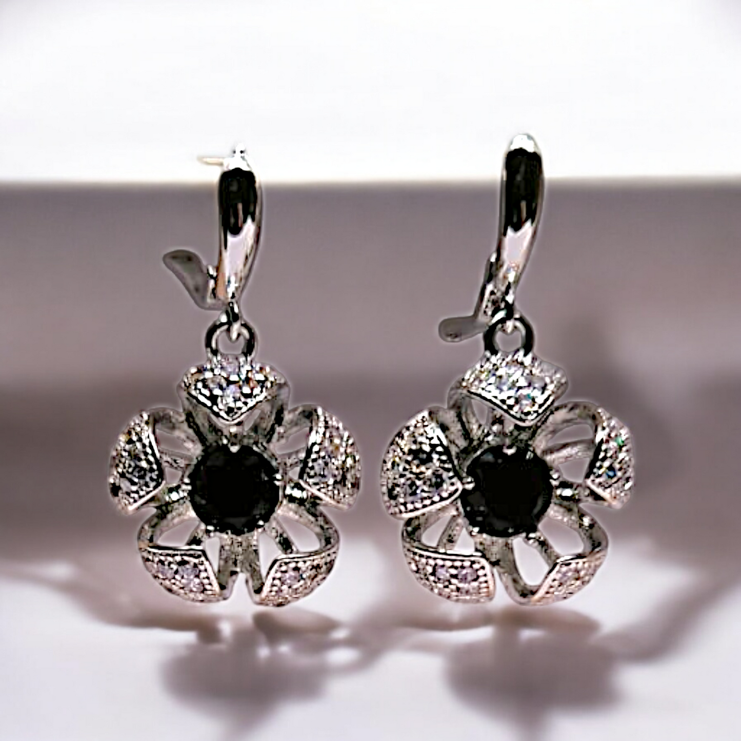 ROUND BLACK ZIRCON EARRINGS