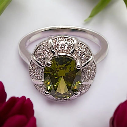 EXQUISITE OVAL OLIVE GREEN RING