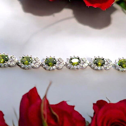 EXQUISITE OVAL OLIVE GREEN BRACELET