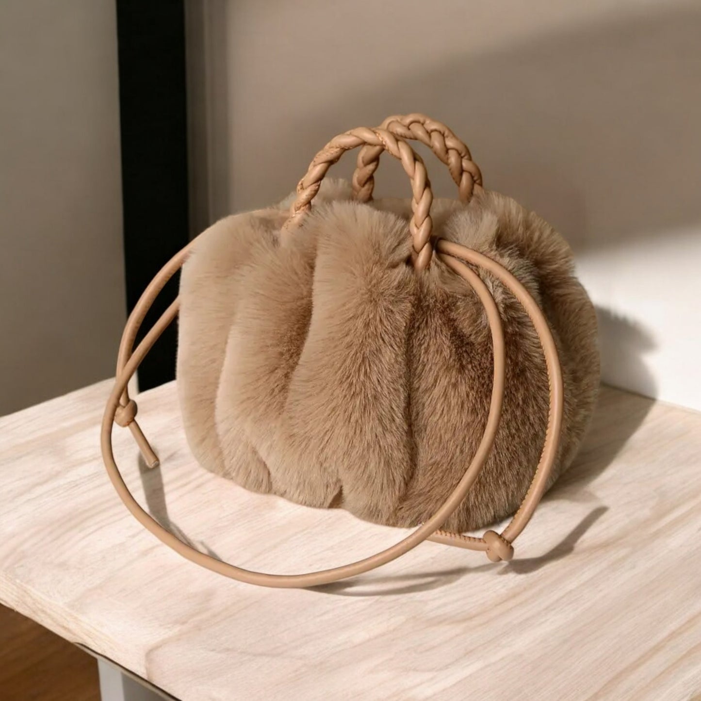 COZY GLAMOUR HANDBAG