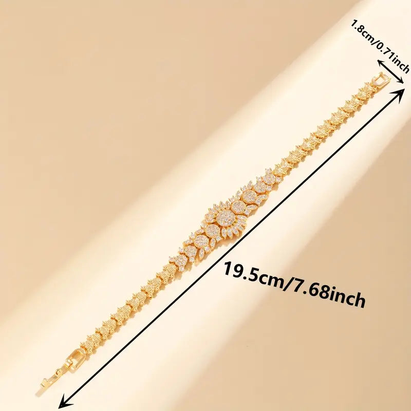FEMININE GOLD BRACELET