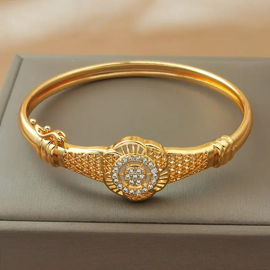 FLOWER CUFF BRACELET